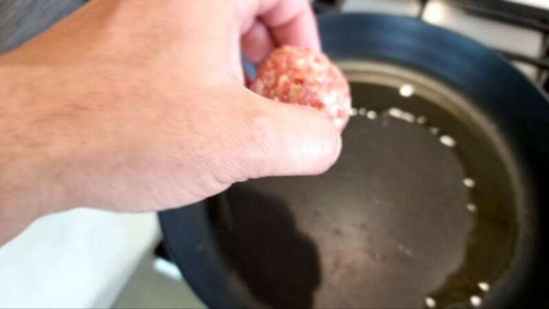 Čufti v paradižnikovi omaki - recept Kulinastično