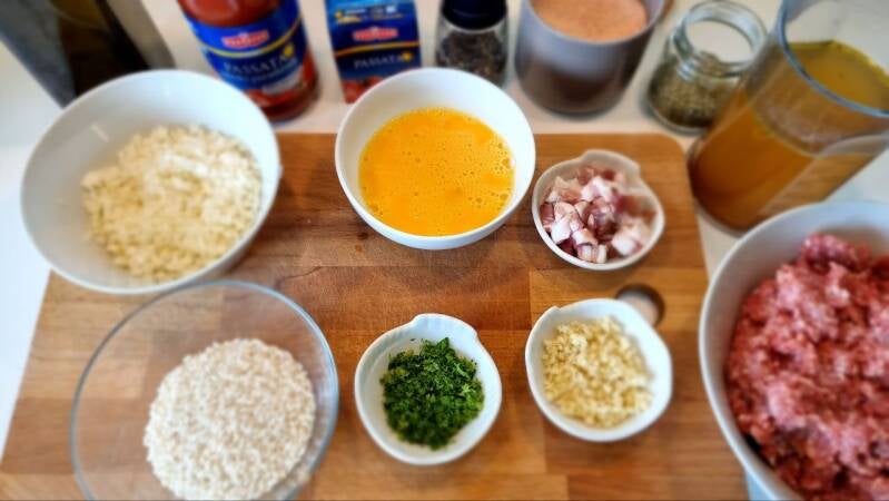 Čufti v paradižnikovi omaki - recept Kulinastično