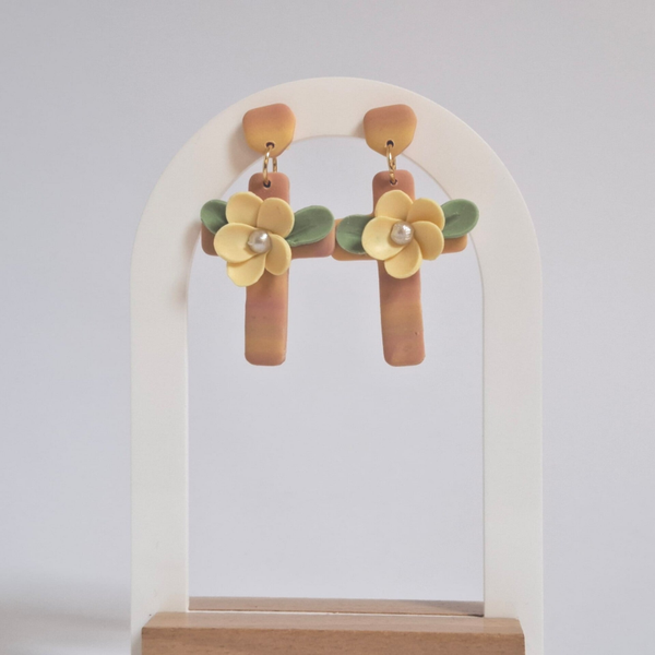 Hanger - Roze/Oranje/Geel kruis met bloem