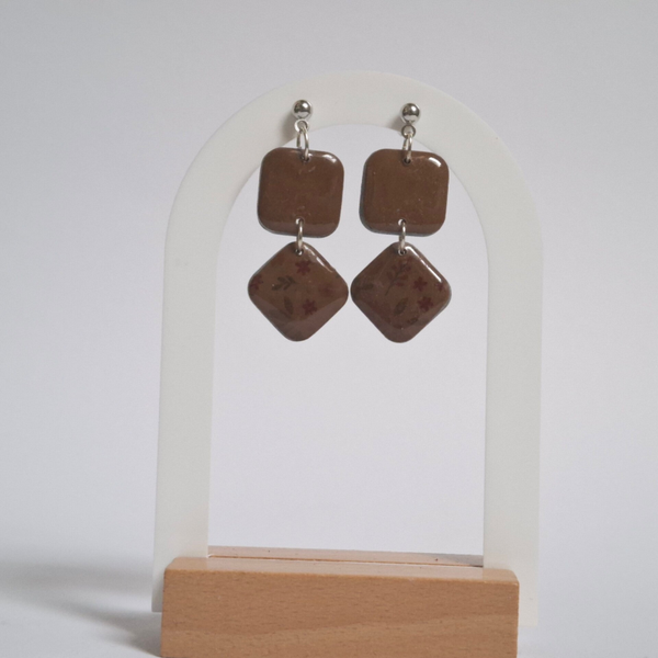 Hanger - Bruin met bloemetjes
