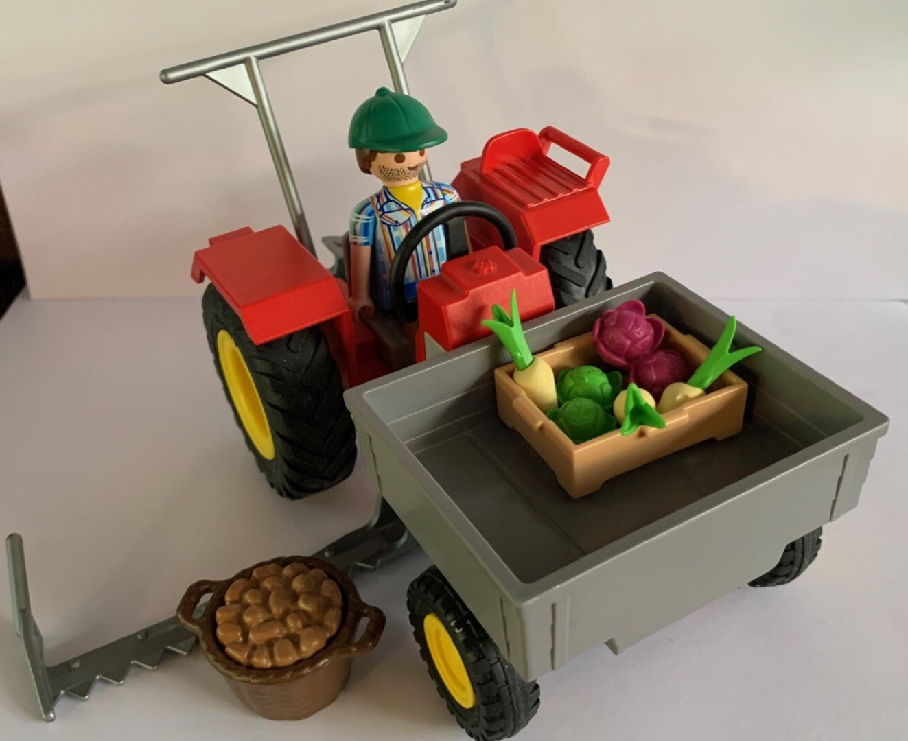 6131 tractor met laadbak