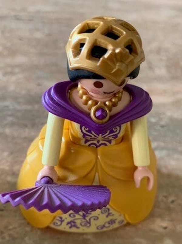 4657 gravin met waaier