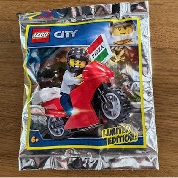 Pizzabezorger op motor