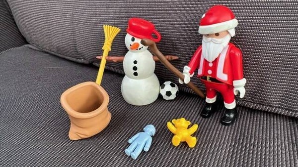 4890 kerstman met sneeuwman