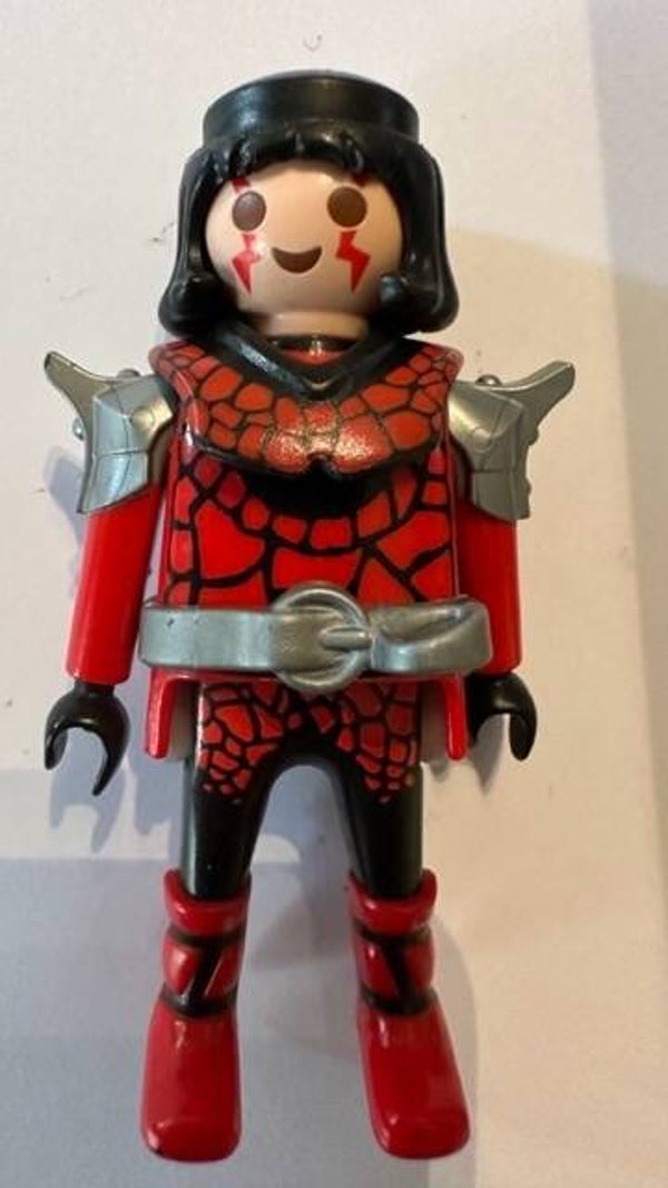 5420 Middeleeuwse figuur