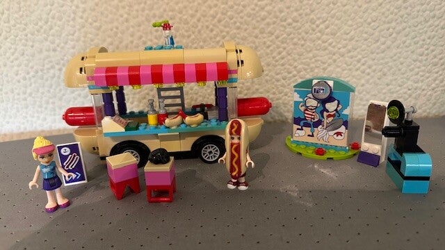 41129 pretpark hotdogwagen