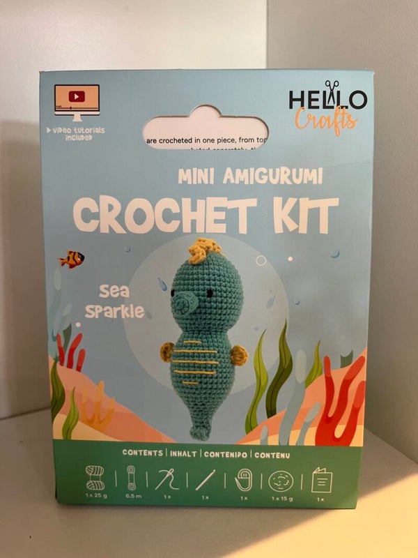 Mini Amigurumi Seahorse Crochet Kit