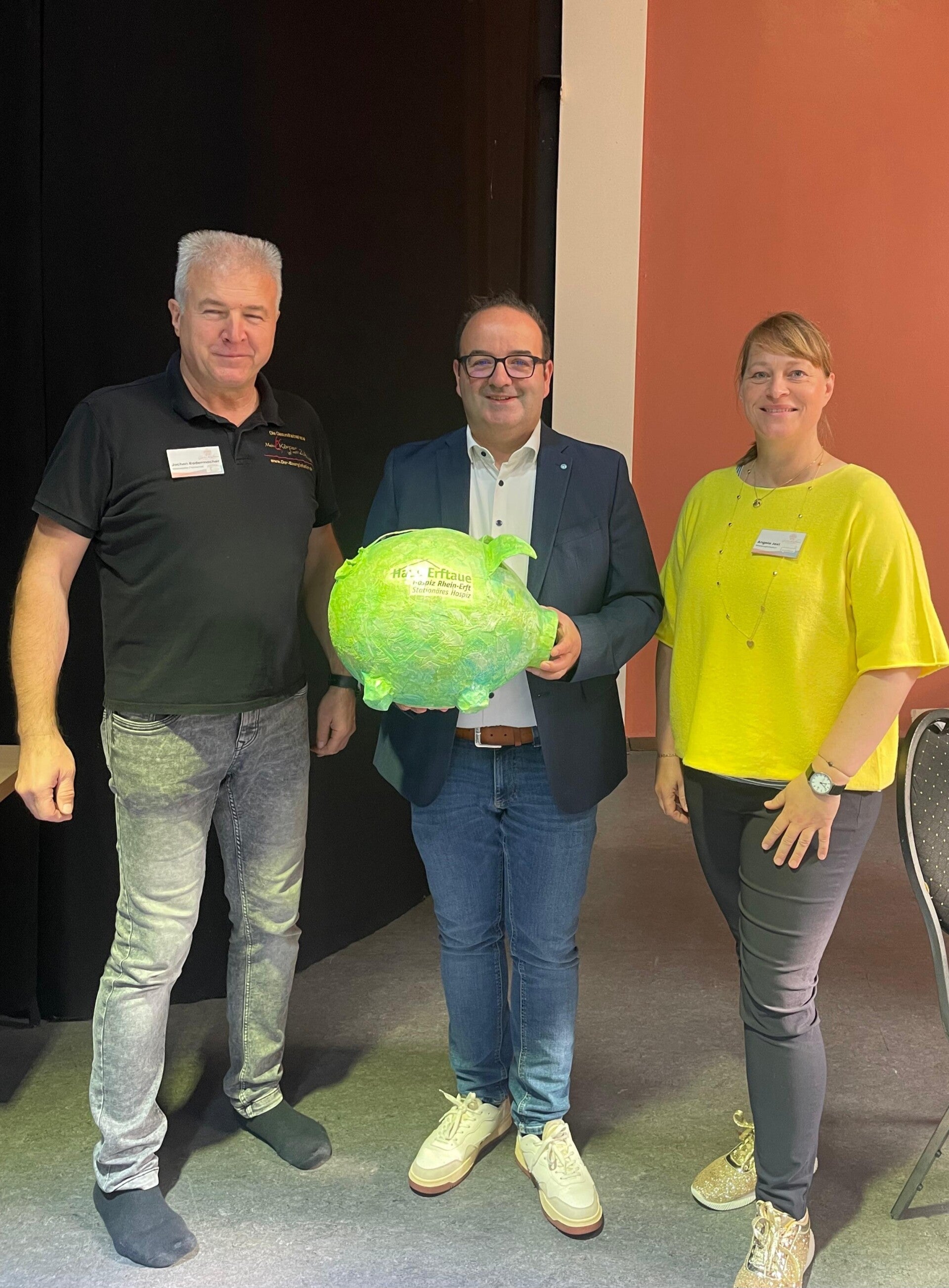 Spendenübergabe Hospizverein Hürth, Gesundheitsmesse Rhein-Erft-Kreis