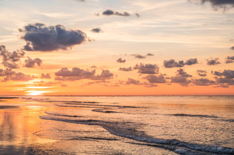 Oranje Gloed over de Zee — Fine Art Landschap  van de Zonsondergang op Texel van John van de Gazelle Fotografie