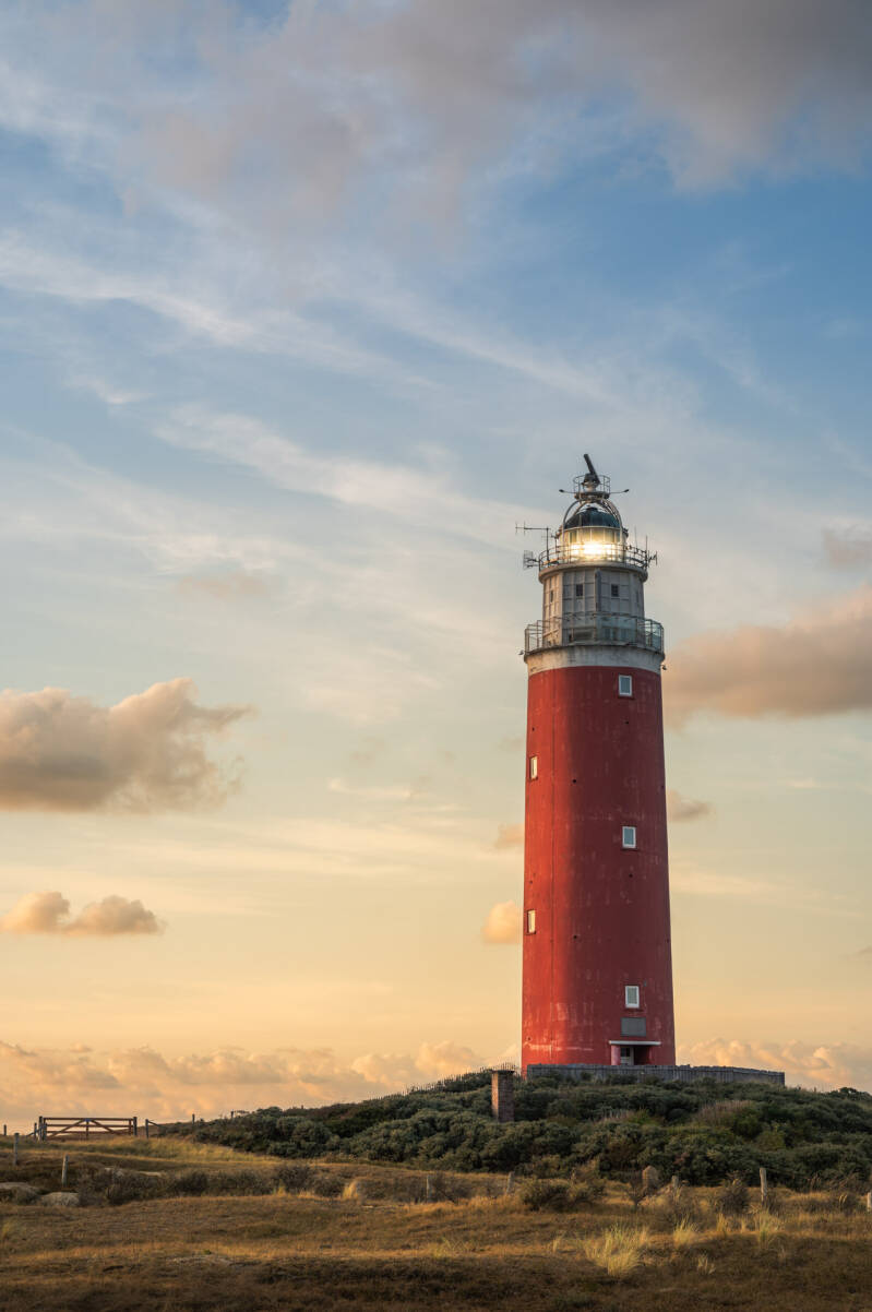 Vuurtoren Eierland Lichtbaken in het Avondlicht Fine Art Landschap van John van de Gazelle Fotografie