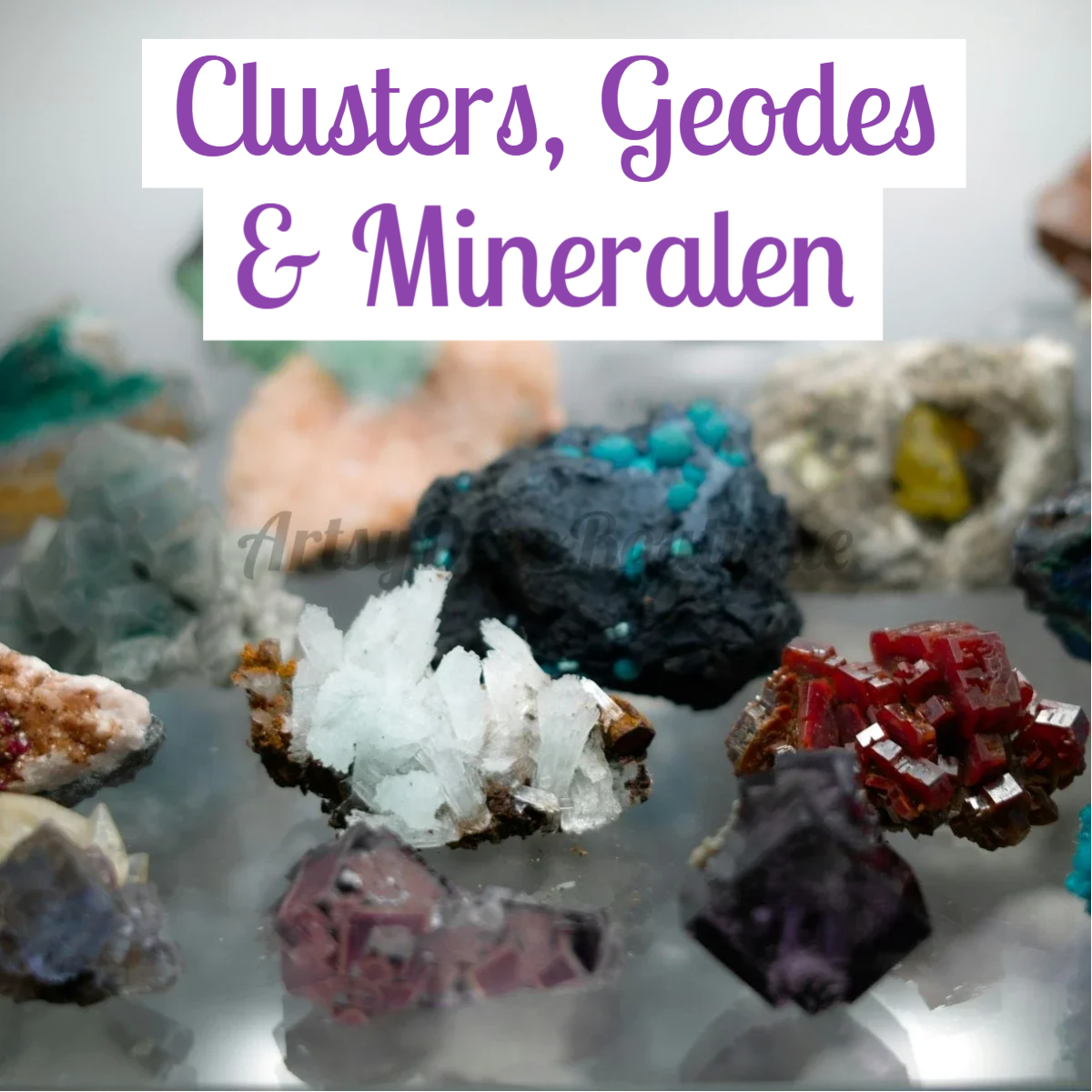 Natuurlijke mineralen en kristallen clusters met rauwe, aardende energie