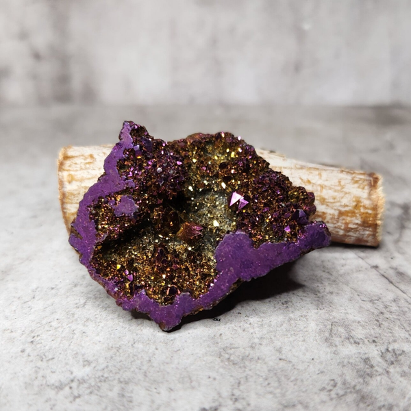 Paarse aura Agaat geode