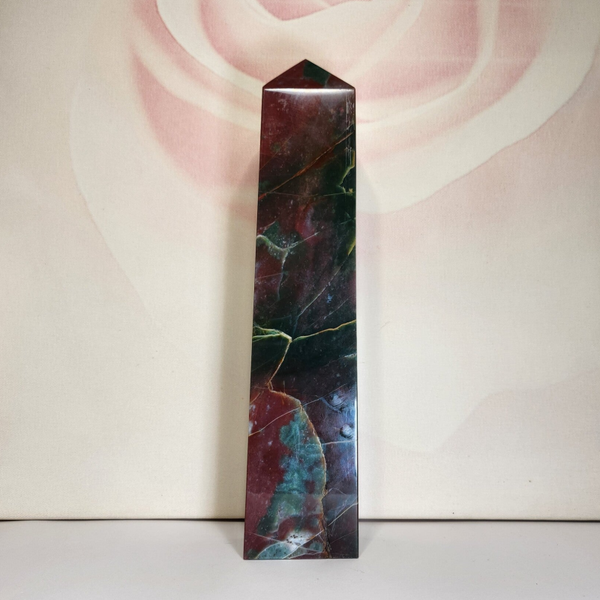 Rode Jaspis met Groene Netsteen obelisk 1354g
