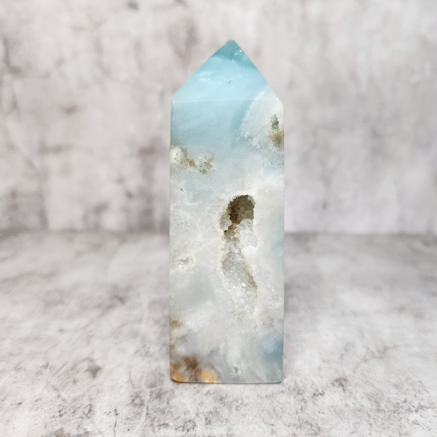 Caribische Calciet toren 112g