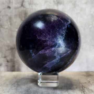 Regenboog Fluoriet bol 708g