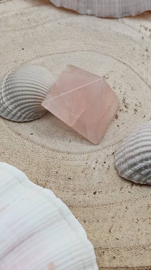 Pyramide quartz rose