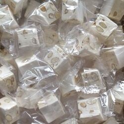 Gros cubes de nougat aux amandes (lot de 20)