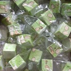 Gros cubes de nougat pistache (lot de 20)