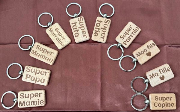 Porte clés bois gravé