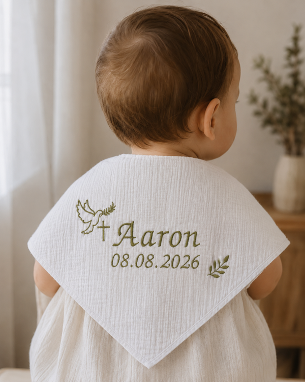 Cap de baptême personnalisée brodée