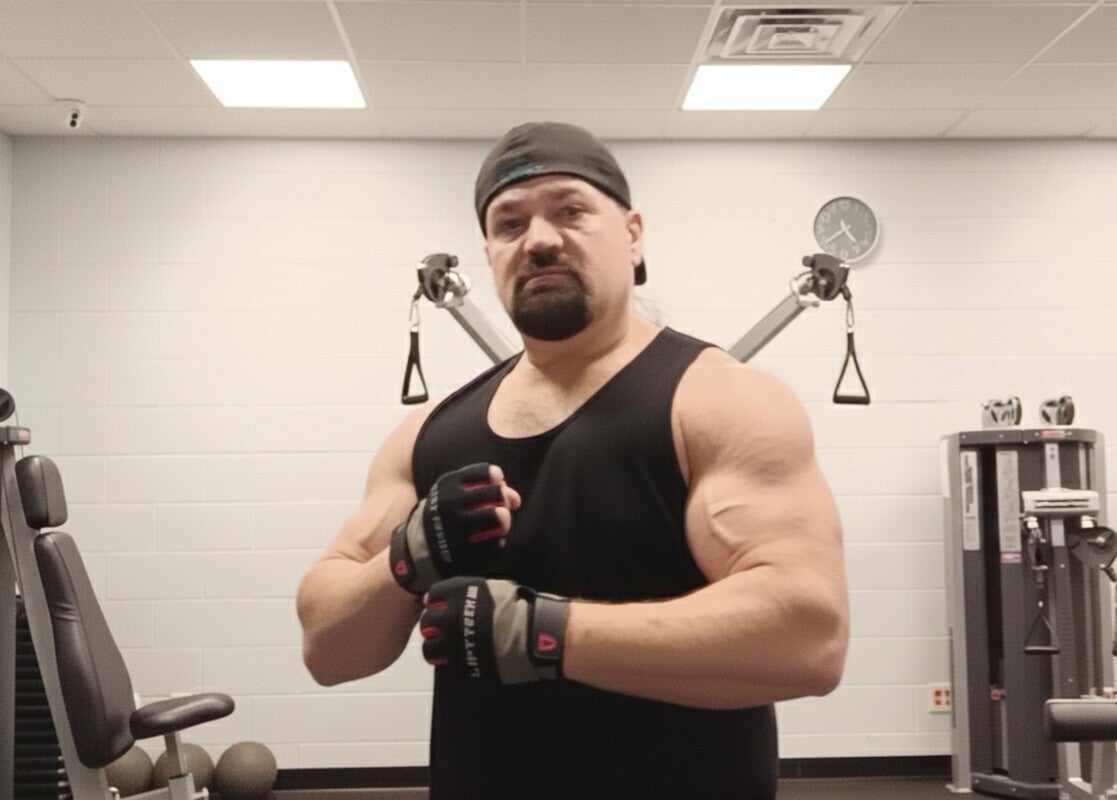 Photo of Bobby Calvert a certified functional fitness coach and personal trainer based in Nashville TN.