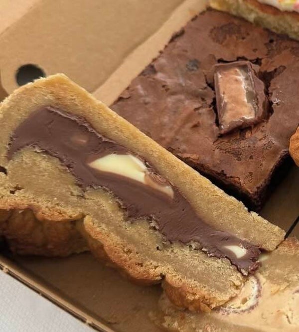 Nutella & Kinder Cookie Pie