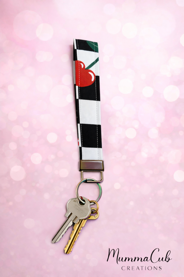Handmade Fabric Wristlet Design 32