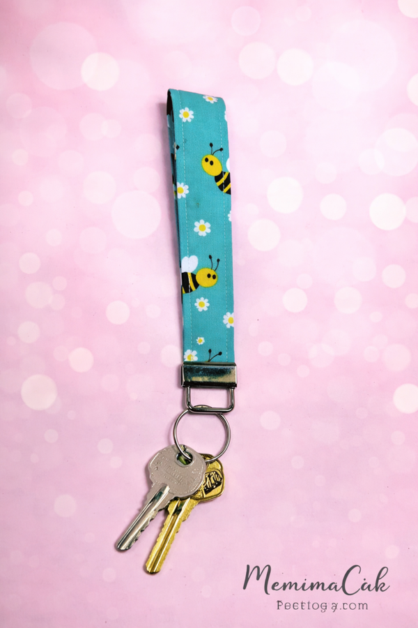 Handmade Fabric Wristlet Design 39