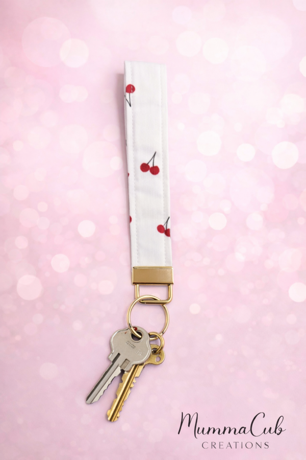 Handmade Fabric Wristlet Design 6