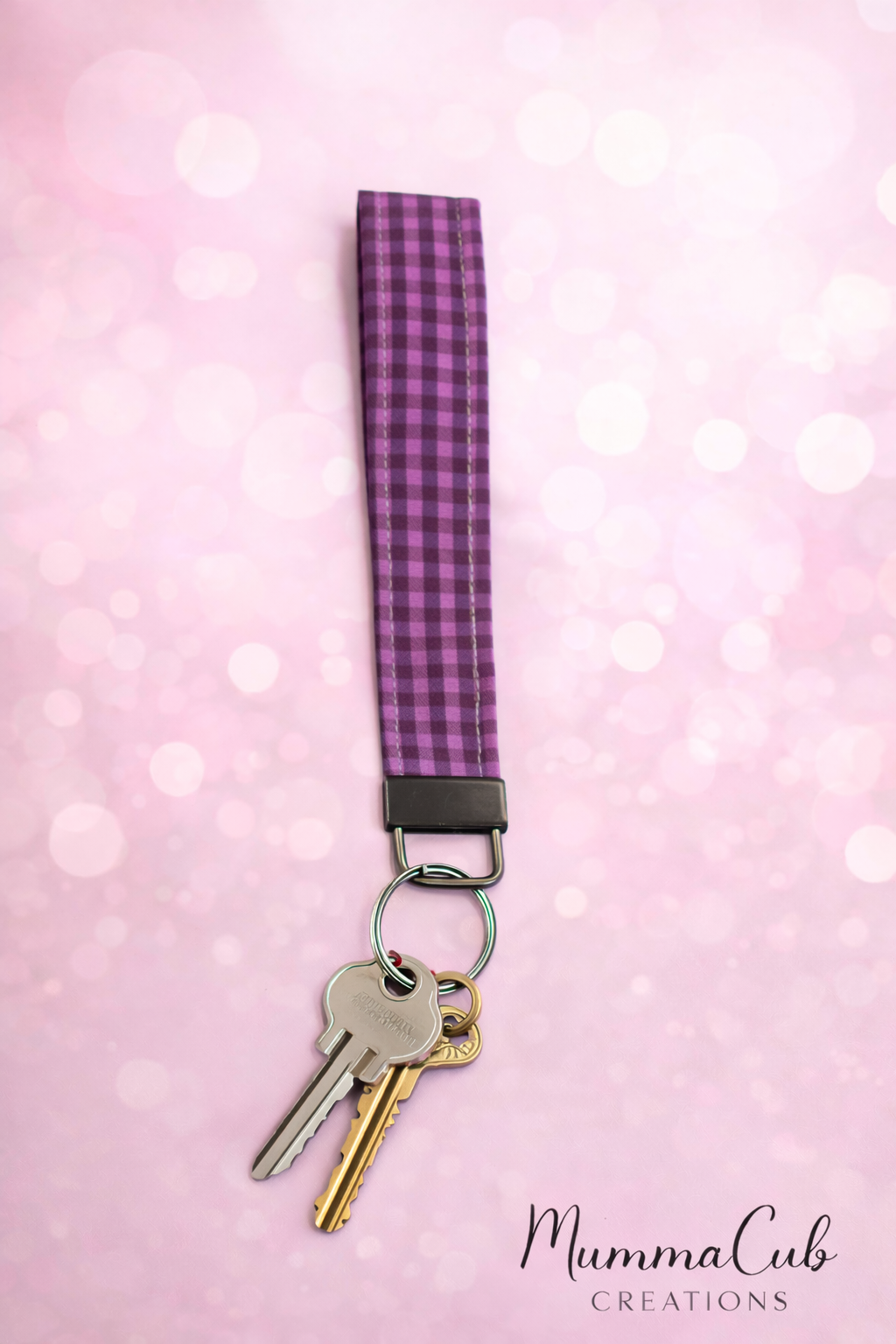 Handmade Fabric Wristlet Design 19