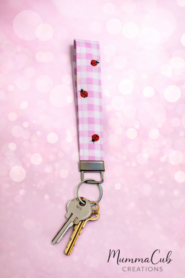 Handmade Fabric Wristlet Design 40