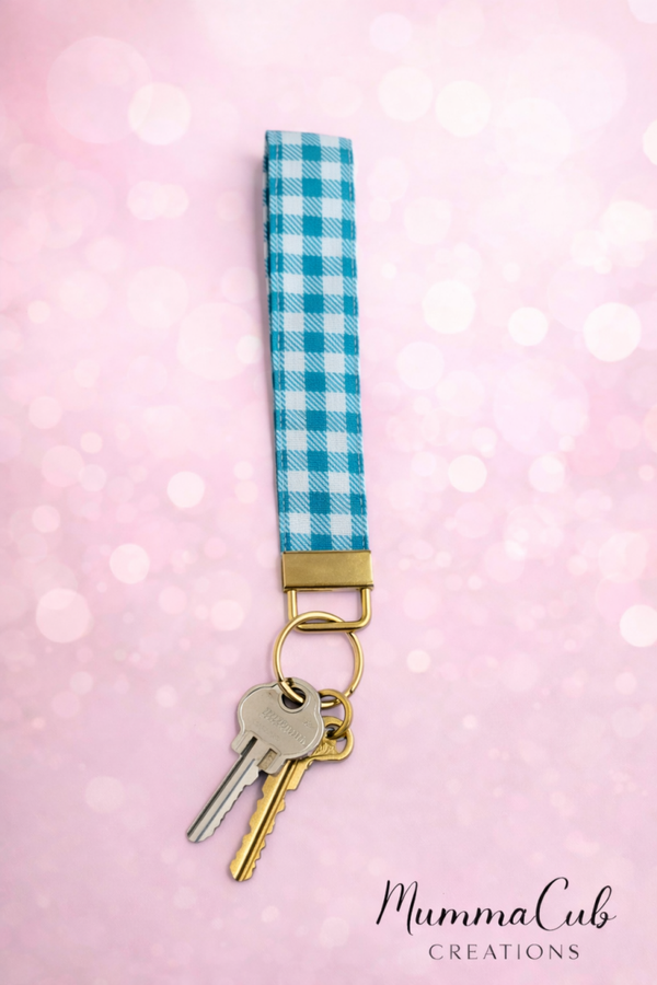 Handmade Fabric Wristlet Design 5