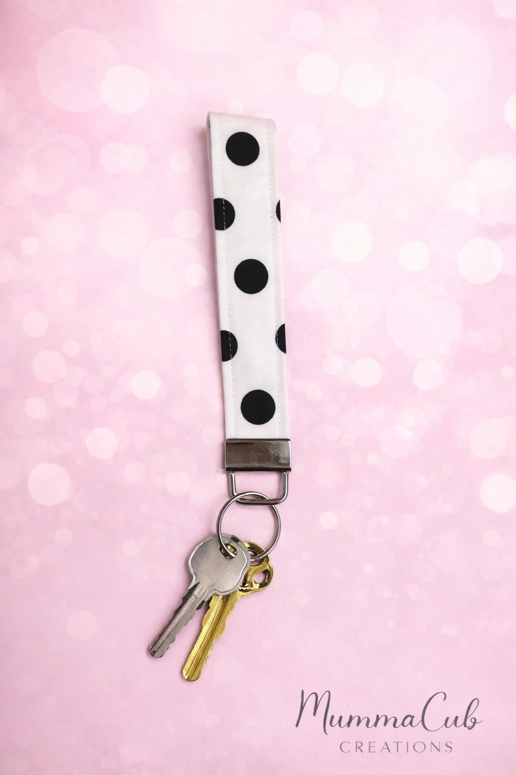 Handmade Fabric Wristlet Design 24