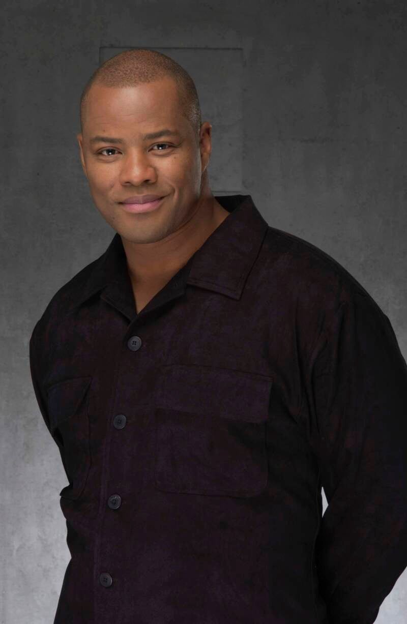 joseph-resume-model-headshots_068-standard.jpg