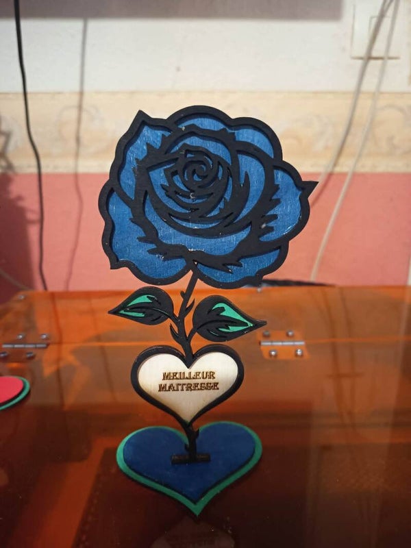 rose bleu