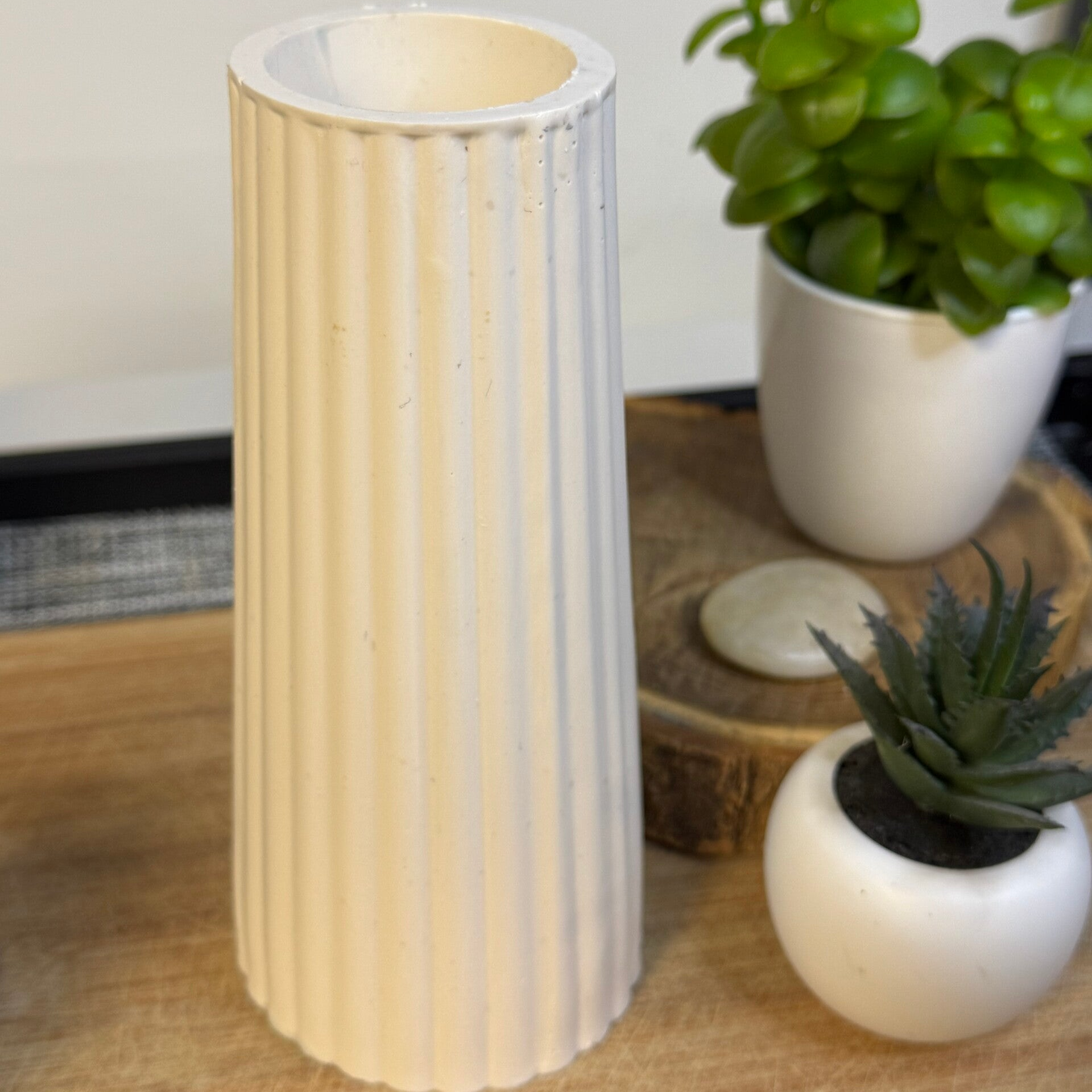 Vase Rayé en Jesmonite