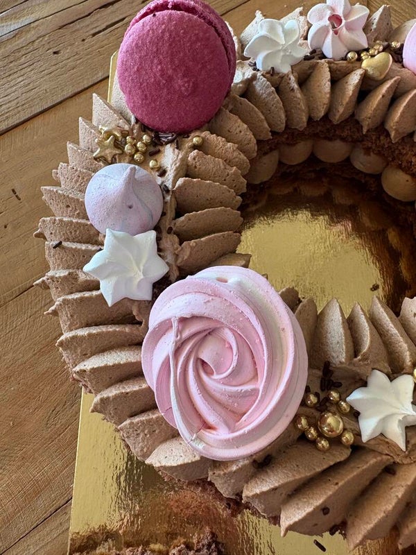Entremet noisette chocolat au lait