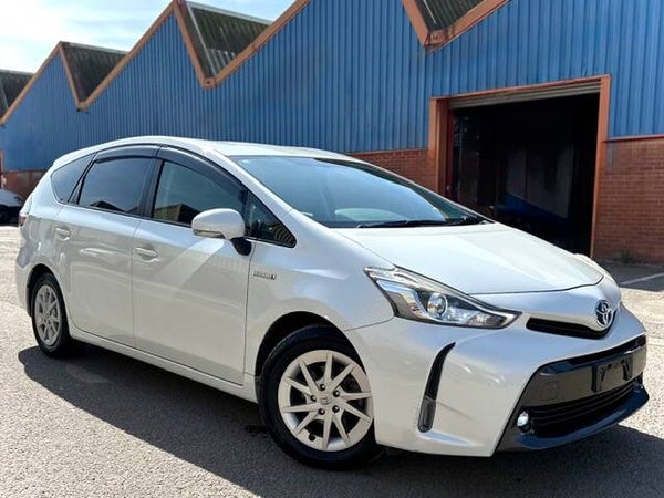 SOLD SOLD -  2015 Toyota Prius+ Facelift