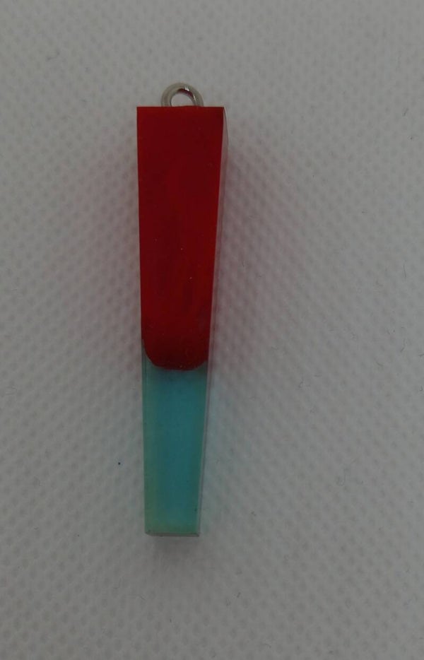 Anhänger Rot Blau