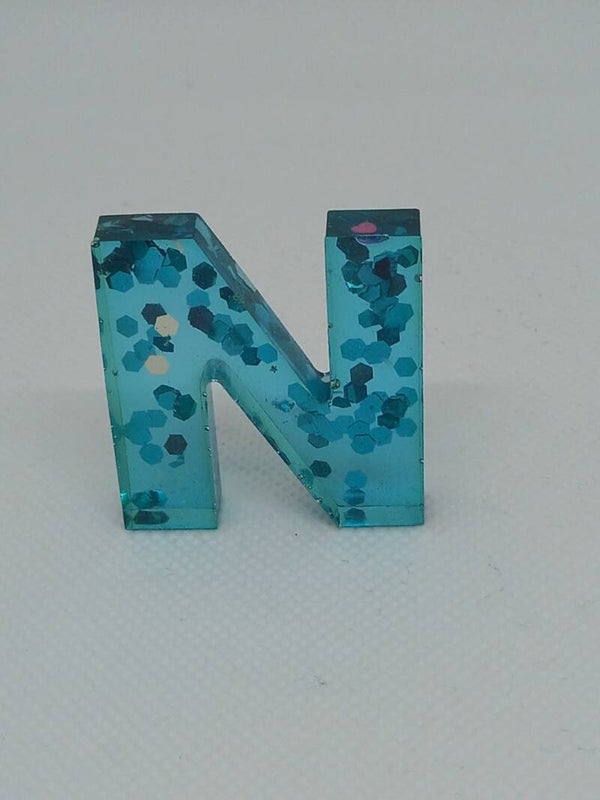 Buchstabe N