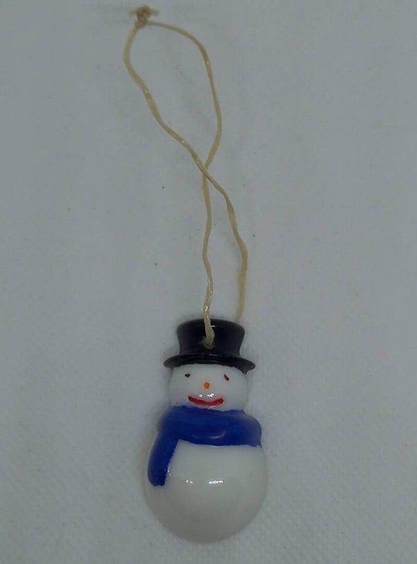 Schneemann in verschiedenen Farben