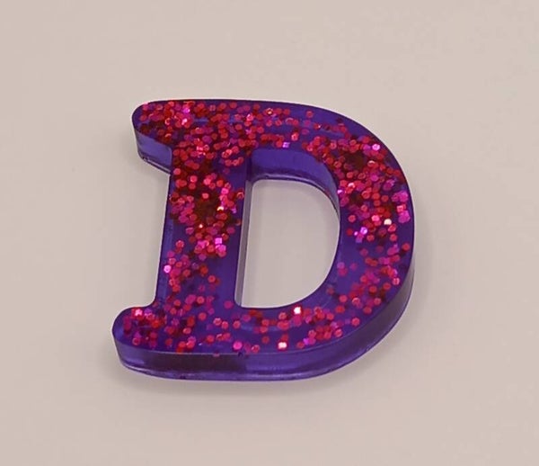 Buchstabe D 4