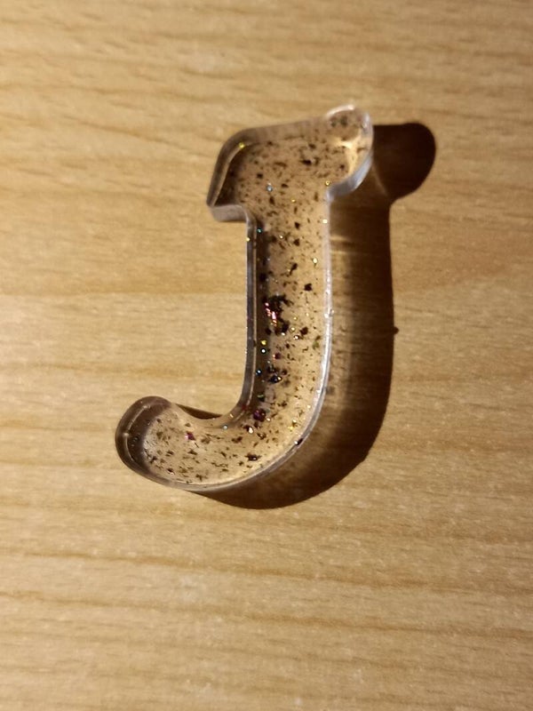 Buchstabe J 3
