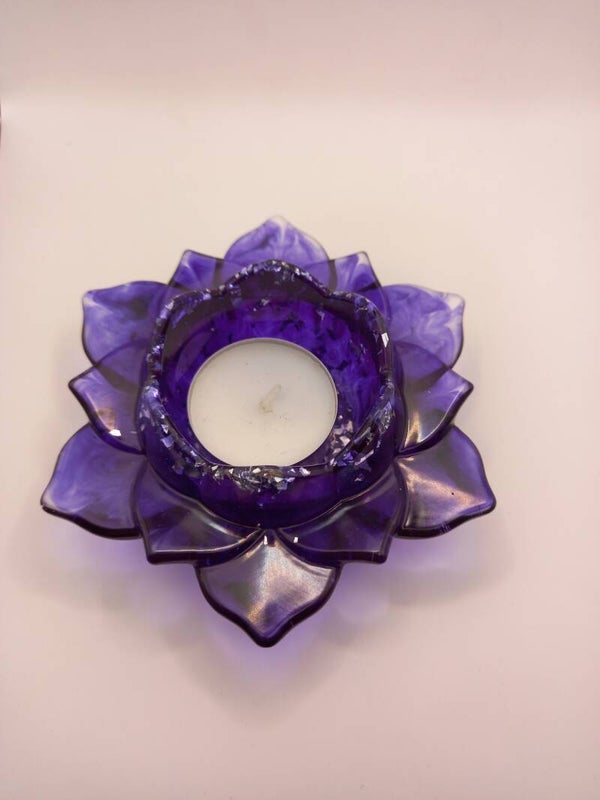 Lotusblüte Lila Silber