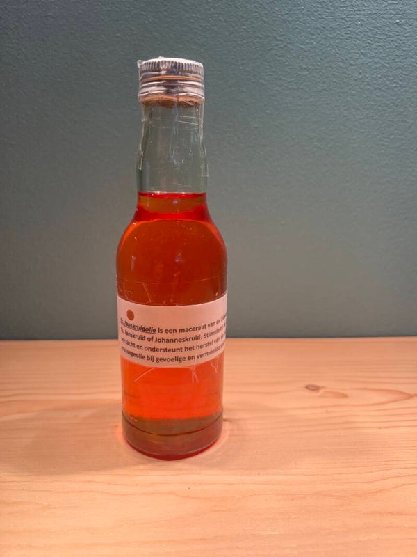 Sint Janskruidolie