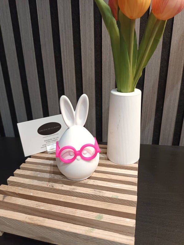 Osterhase mit Brille