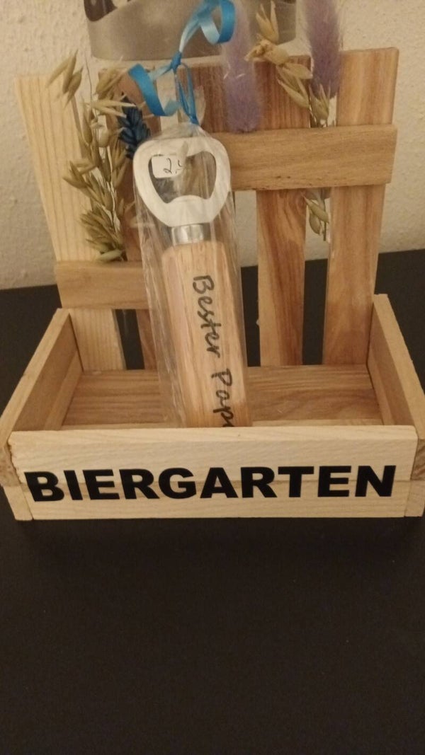 Biergarten mit Flaschenöffner