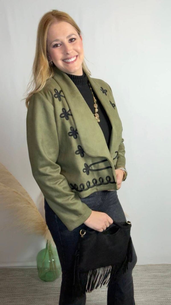 Chaqueta ante con detalle cordón