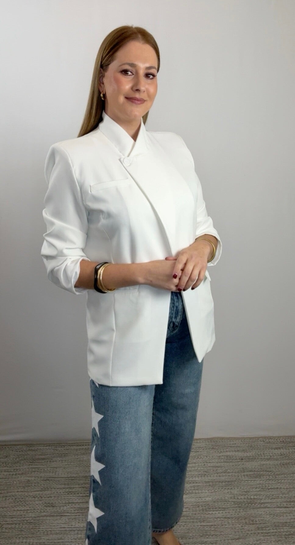 Blazer cuello alto asimétrica