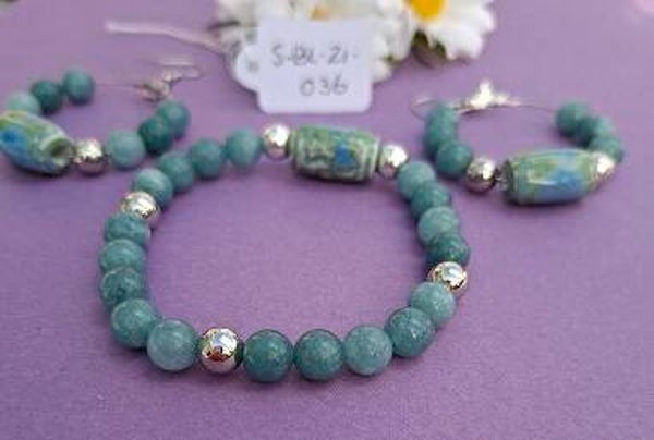 Armband en oorbellen. S-BL-ZI-036